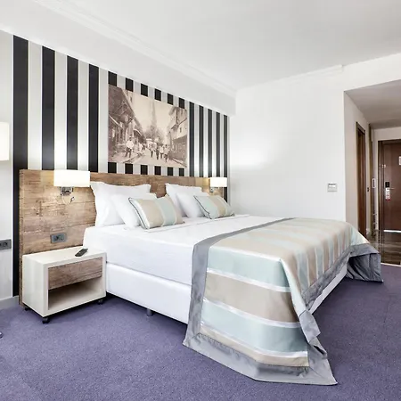 Ramada By Wyndham 3*