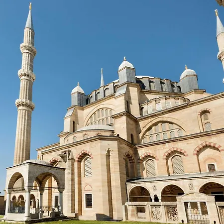 Hotel Ramada By Wyndham Edirne