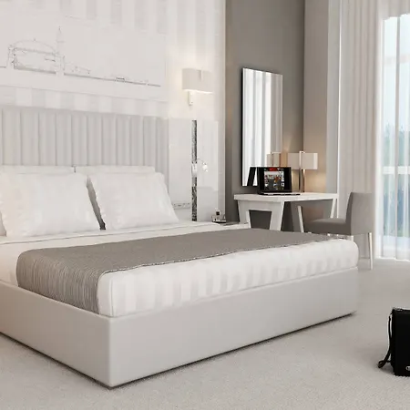 Hotel Ramada By Wyndham 3*