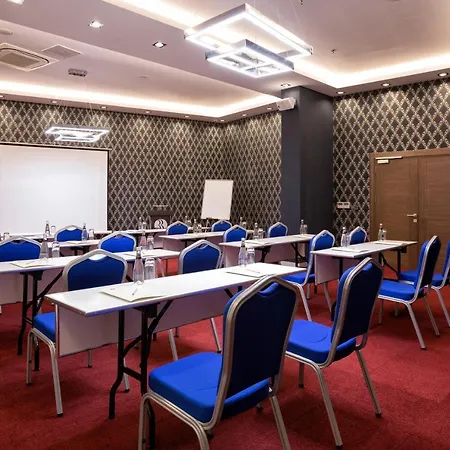 Hotel Ramada By Wyndham 3*