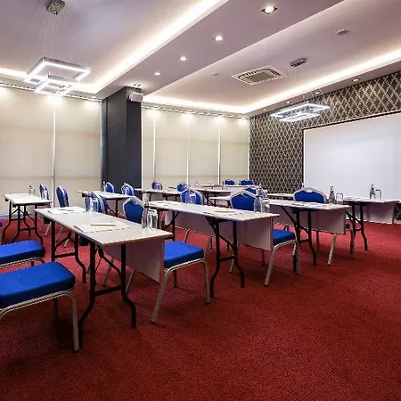 Hotel Ramada By Wyndham 3*