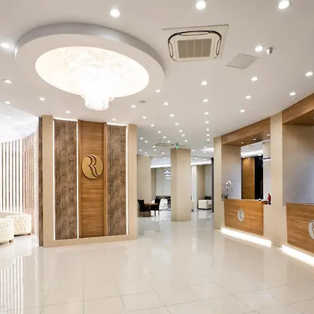 Hotel Ramada By Wyndham 3*