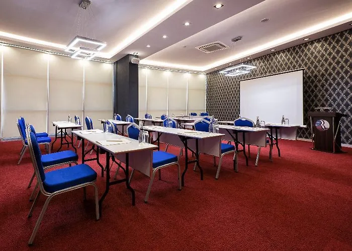 Hotel Ramada By Wyndham 3*